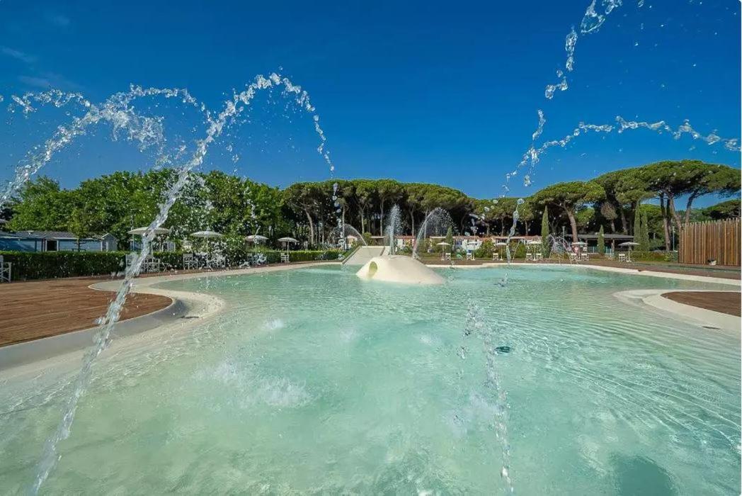 Vacanceselect Mobil Homes - Camping Pineta Sul Mare Camping Village Чезенатико Екстериор снимка