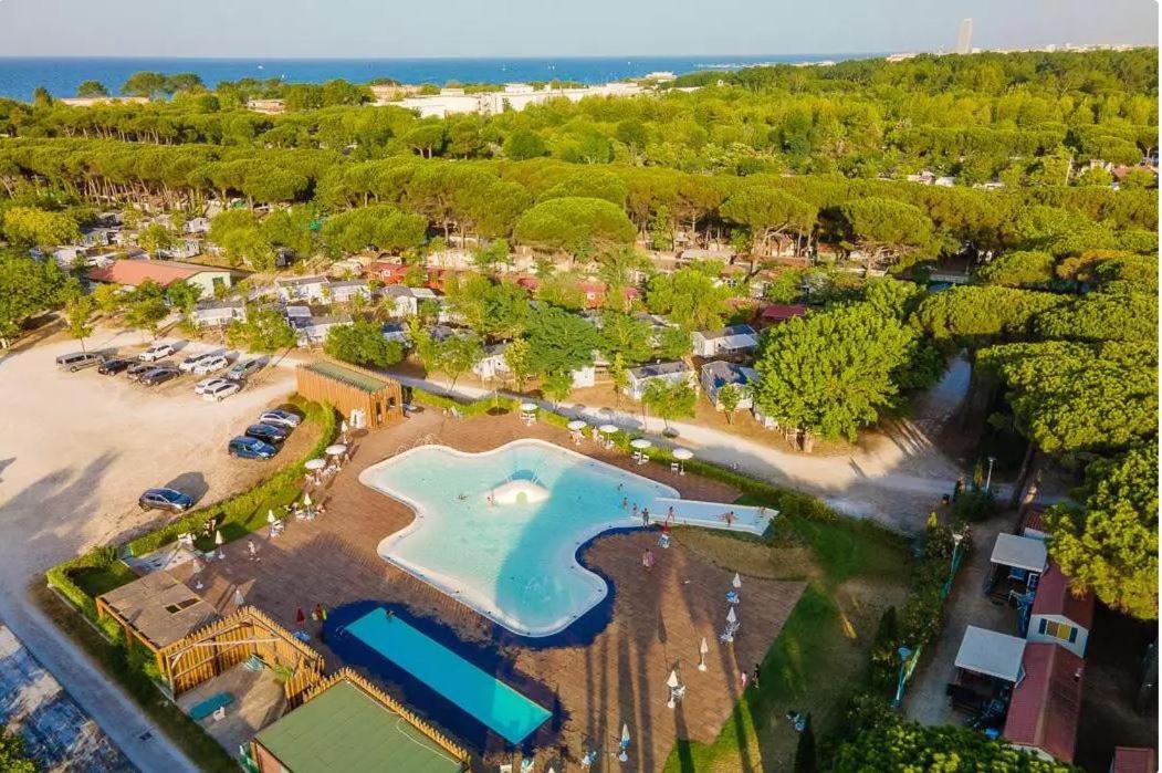 Vacanceselect Mobil Homes - Camping Pineta Sul Mare Camping Village Чезенатико Екстериор снимка